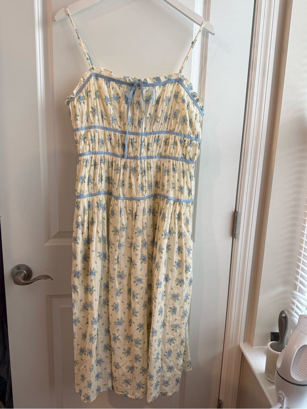 Petal & Pup Felicity Midi Dress Ivory Blue Cottagecore Prairie Floral Medium - Picture 5 of 9